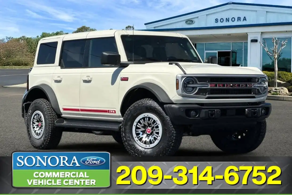 2026 Ford Bronco Outer Banks 4x4's photo