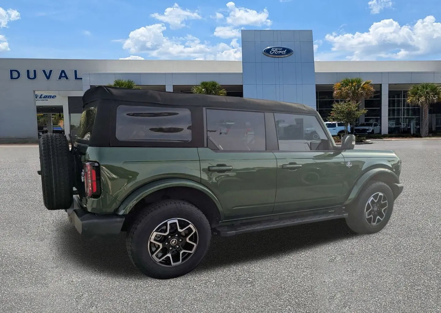 2024 Ford Bronco Outer Banks 4x4 photo 4
