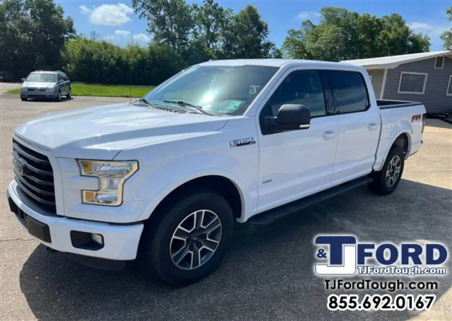 2015 Ford F-150 XLT 4x4 SuperCrew 145-in's photo