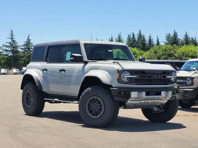 2026 Ford Bronco Raptor 4x4's photo