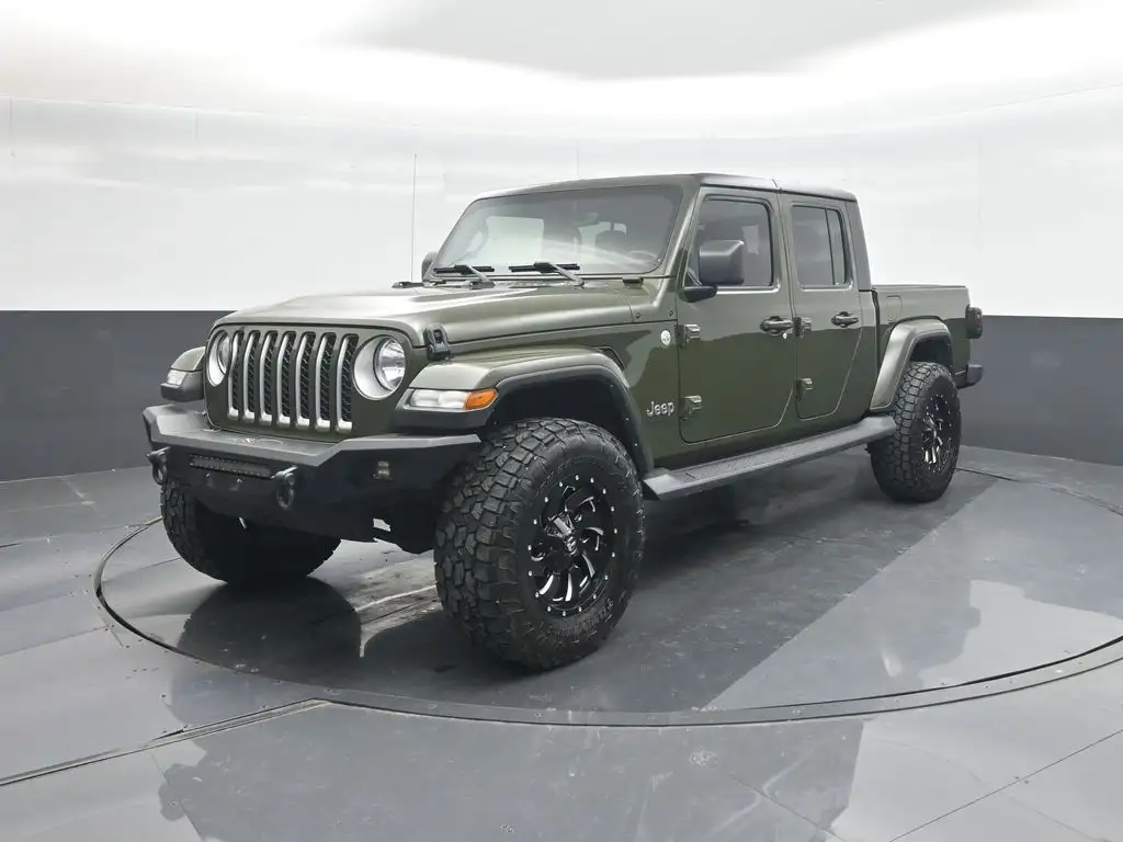 2022 Jeep Gladiator Overland's photo