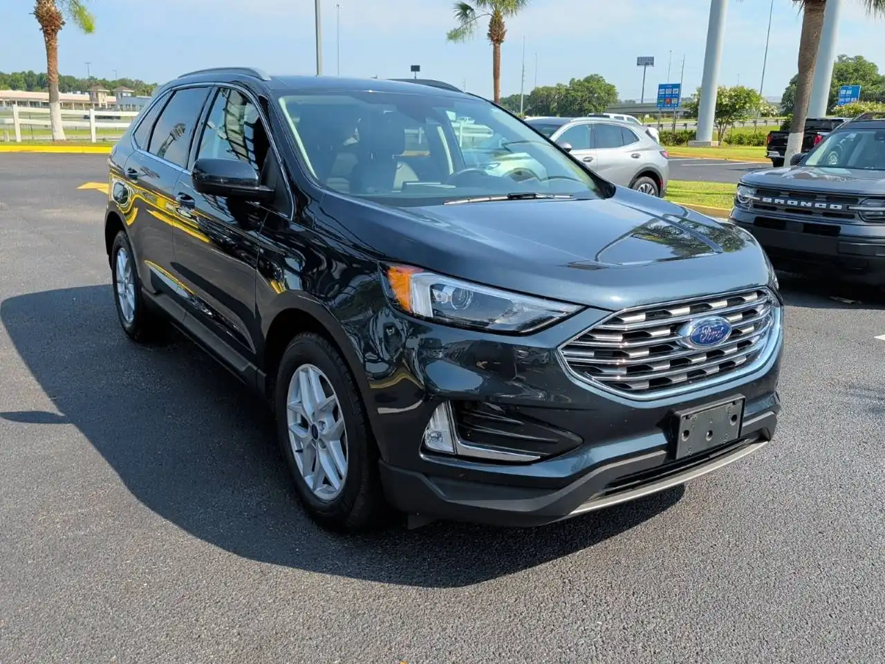 2022 Ford Edge SEL AWD's photo