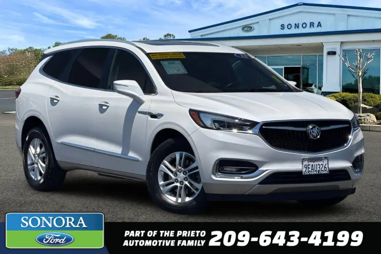 2018 Buick Enclave Essence AWD's photo