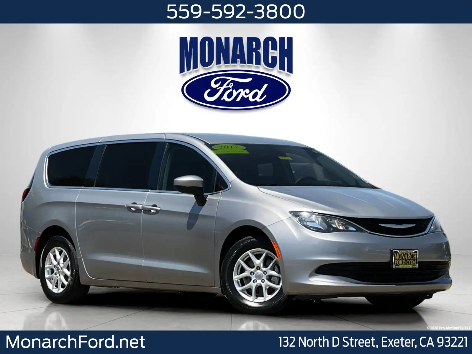 2017 Chrysler Pacifica LX's photo