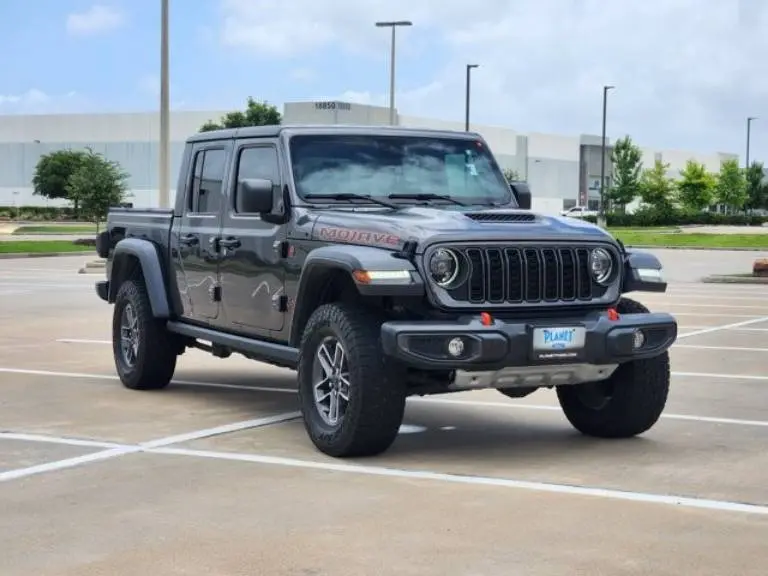 2024 Jeep Gladiator Mojave photo 3