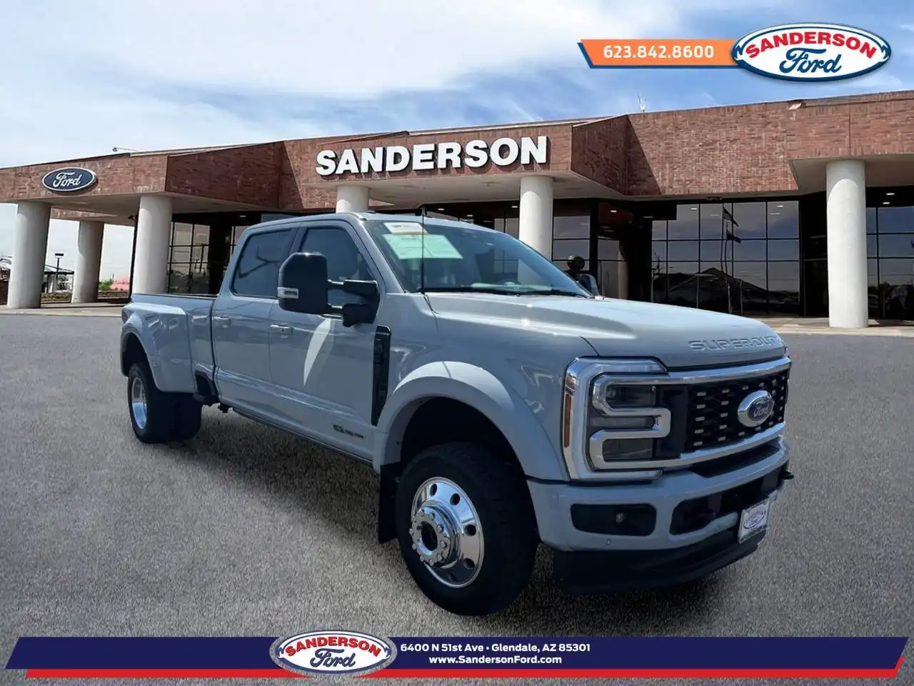 2025 Ford F-450 Platinum 4WD Crew Cab DRW 8' Box's photo