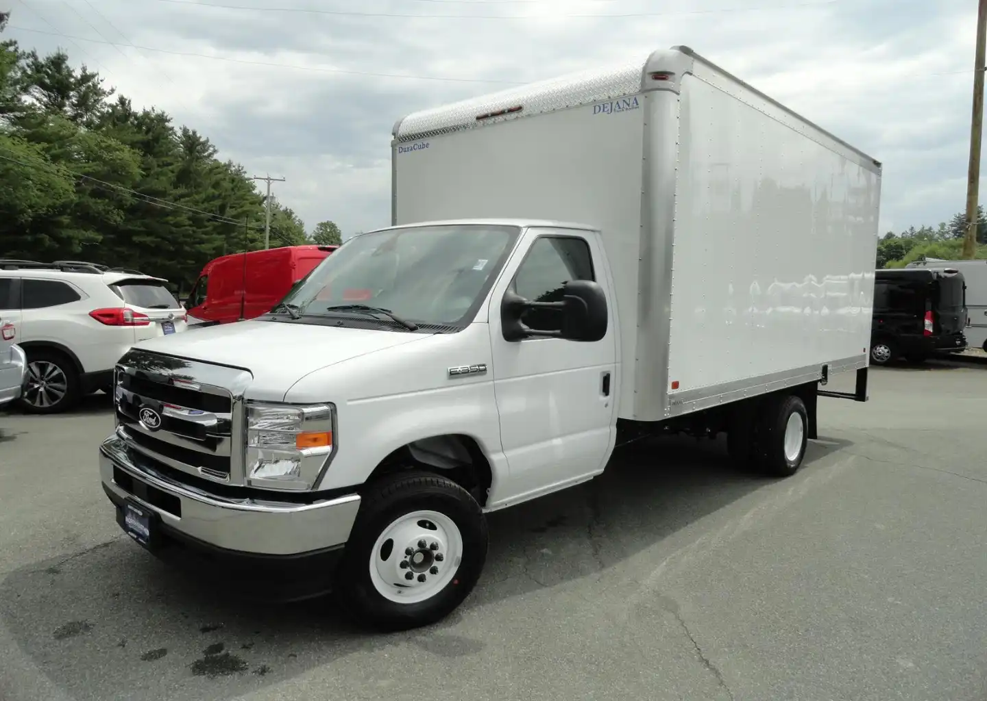 2027 Ford E-Series SRW E-350 Super Duty 158 in WB's photo