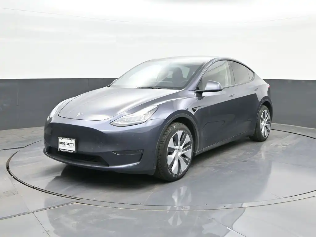 2023 Tesla Model Y Long Range Dual Motor All-Wheel Drive's photo