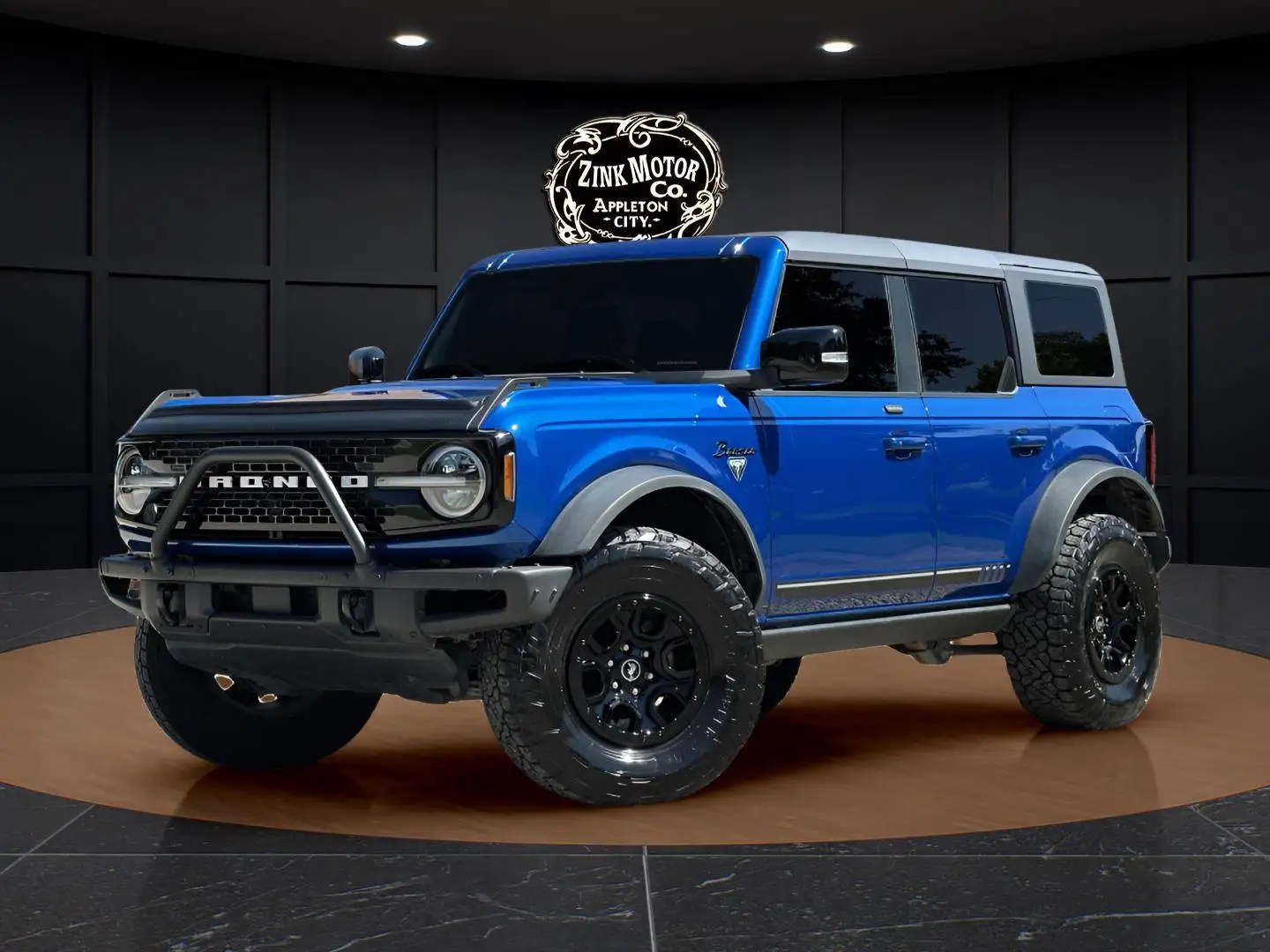 2021 Ford Bronco First Edition 4WD Advanced photo 1