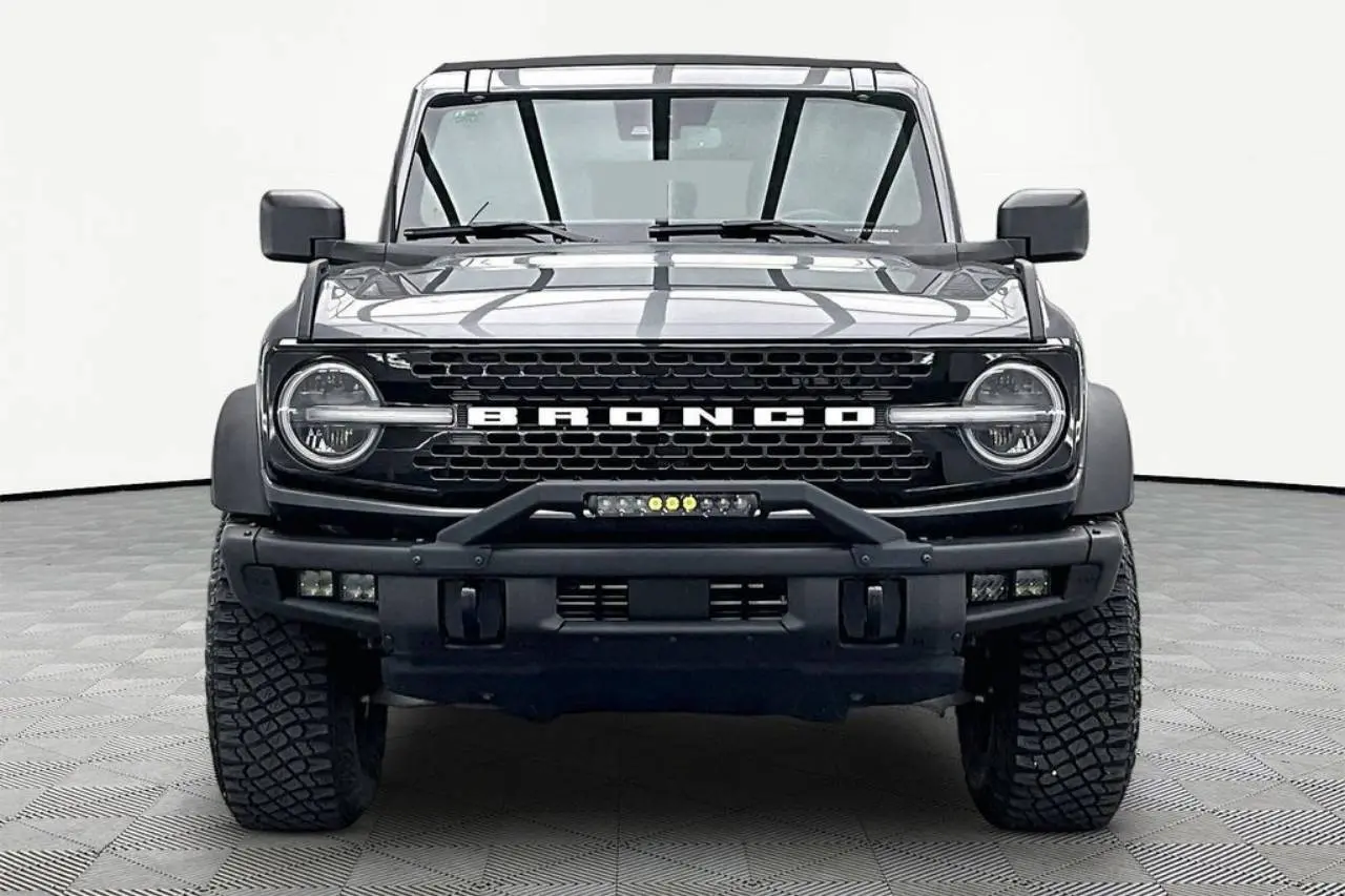 2023 Ford Bronco Wildtrak 4x4 photo 3