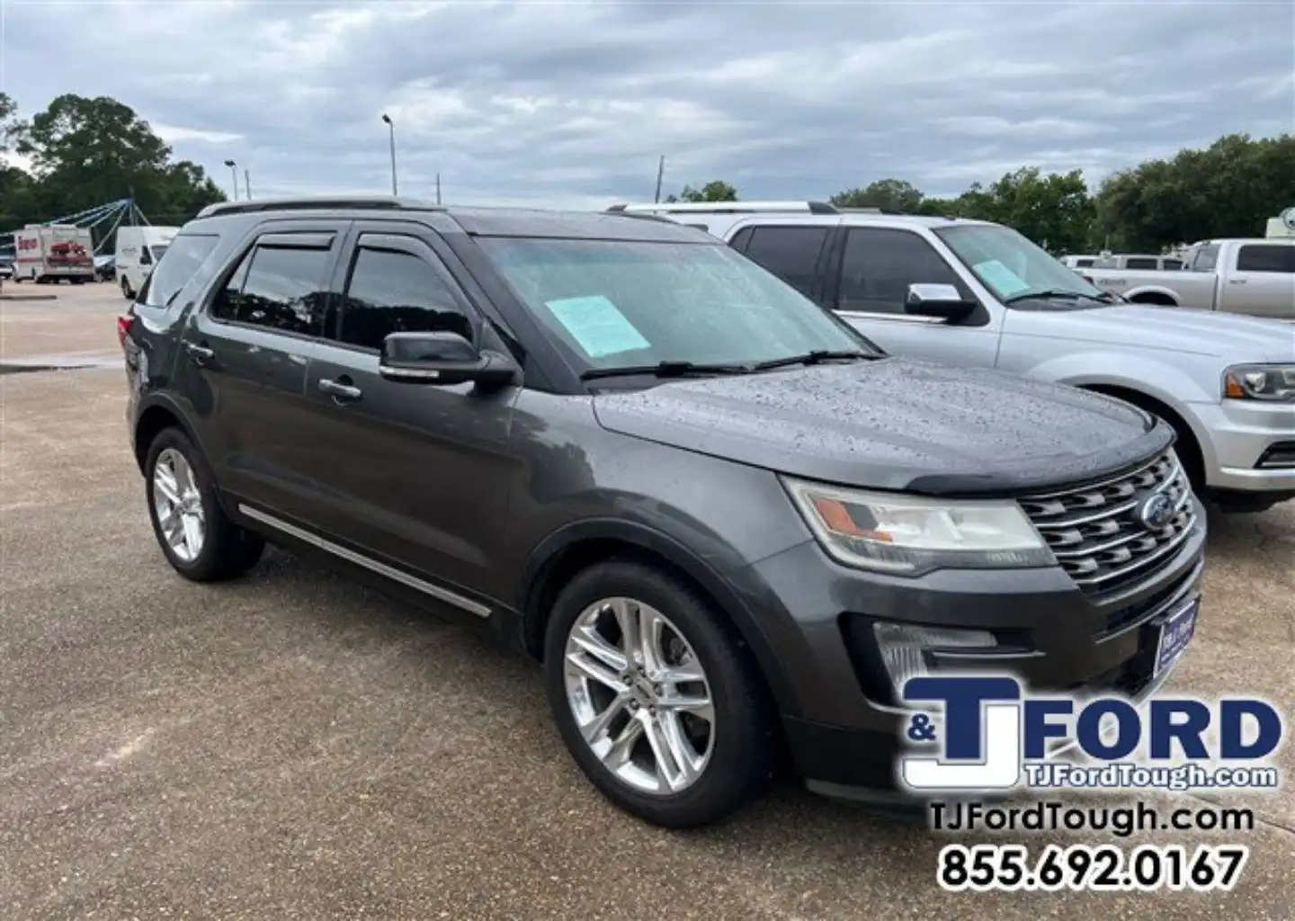 2017 Ford Explorer XLT FWD's photo