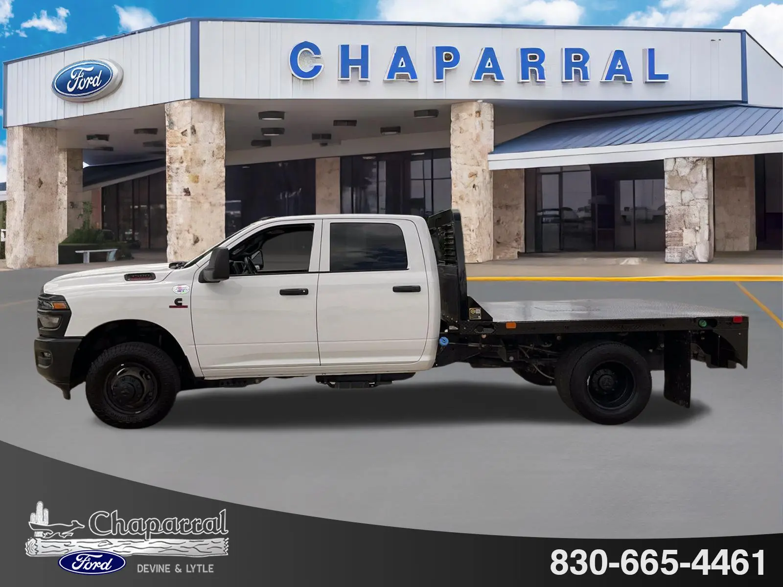 2025 RAM 3500 Tradesman 4X4 Crew Cab photo 3