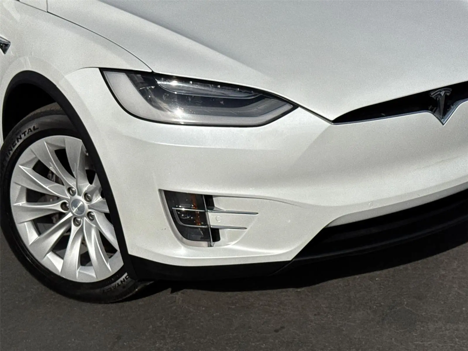 2020 Tesla Model X Long Range photo 3