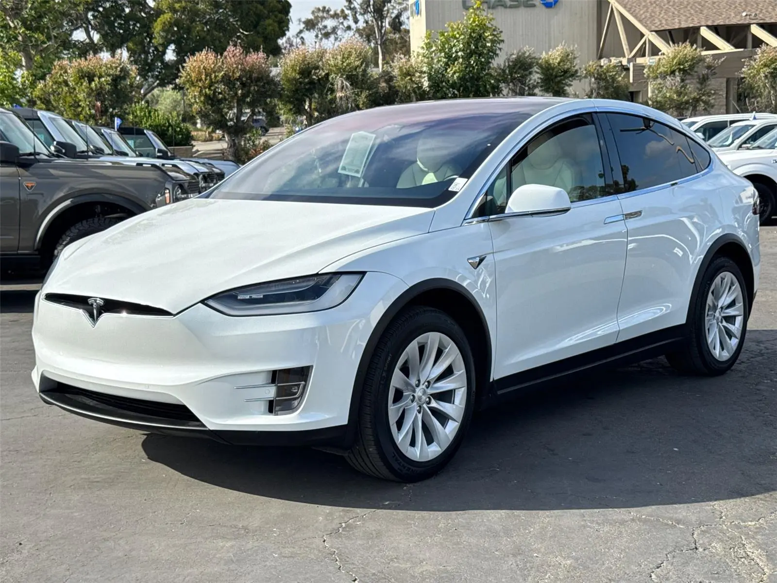 2020 Tesla Model X Long Range photo 4