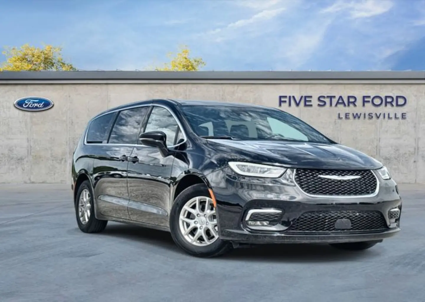 Vehicle Image 1