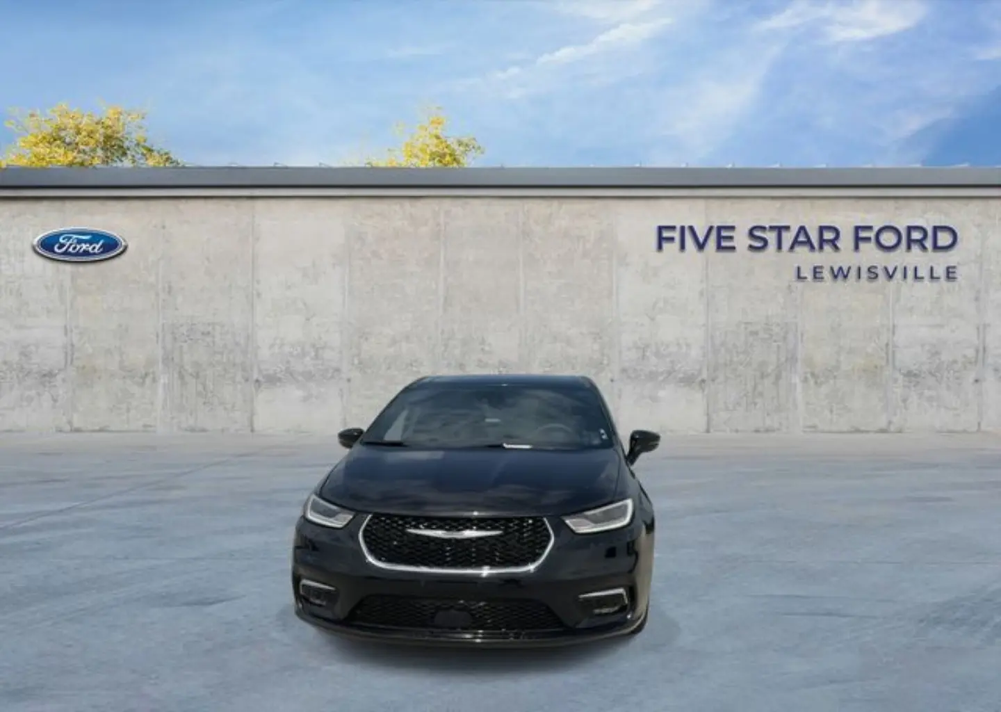 2025 Chrysler Pacifica Select photo 3