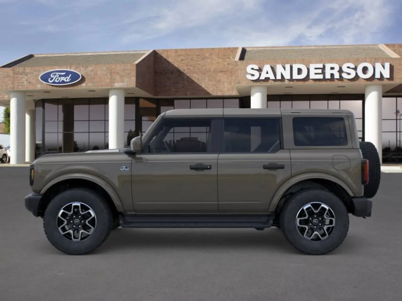2026 Ford Bronco Outer Banks 4x4 photo 3