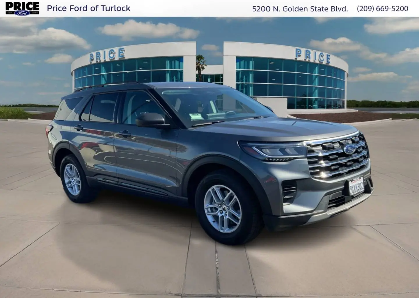 2026 Ford Explorer undefined photo 3