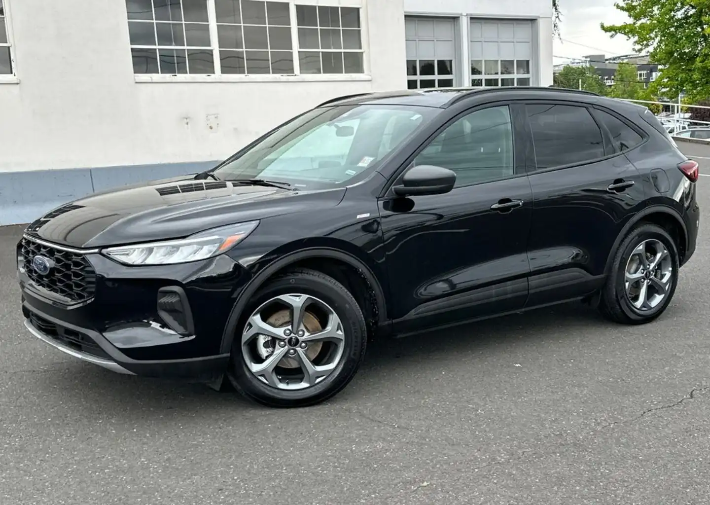 2025 Ford Escape ST-Line FWD's photo