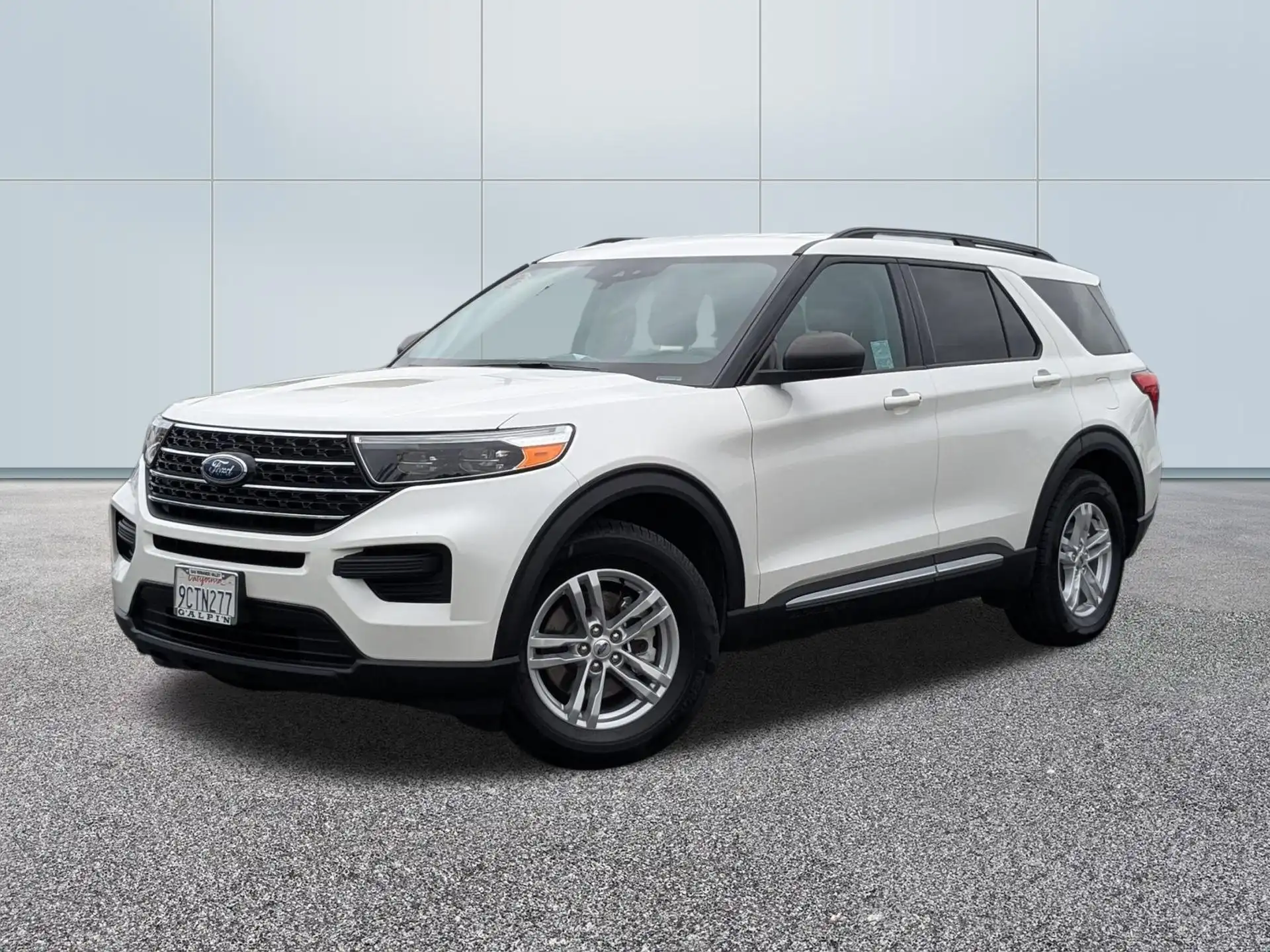 2022 Ford Explorer XLT RWD's photo