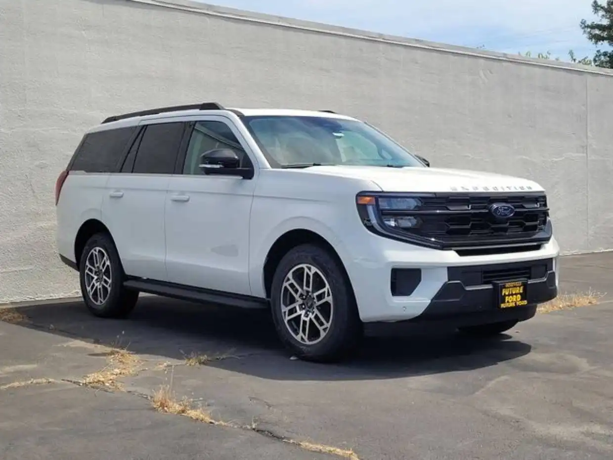 2026 Ford Expedition Active 4x4's photo