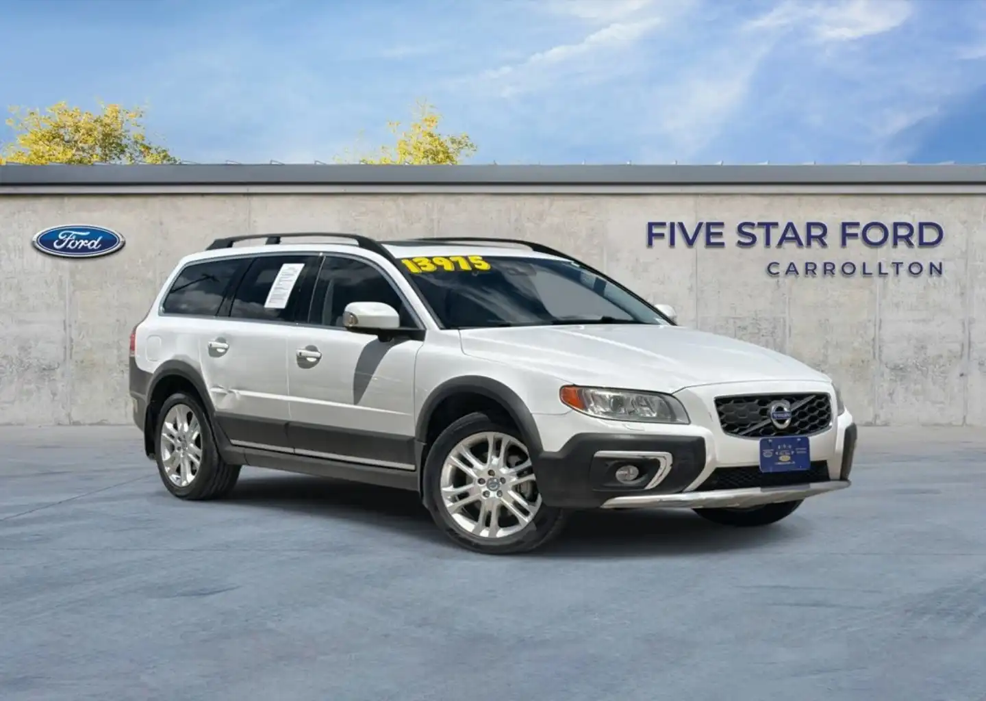 2016 Volvo XC70 T5 Drive-E FWD Platinum's photo