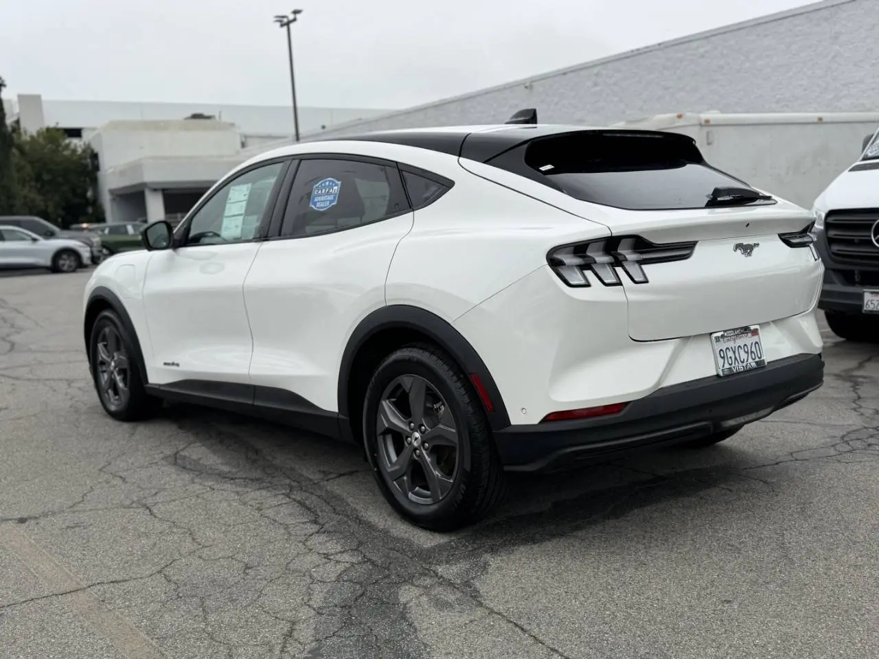 2023 Ford Mustang-Mach-e Select photo 5