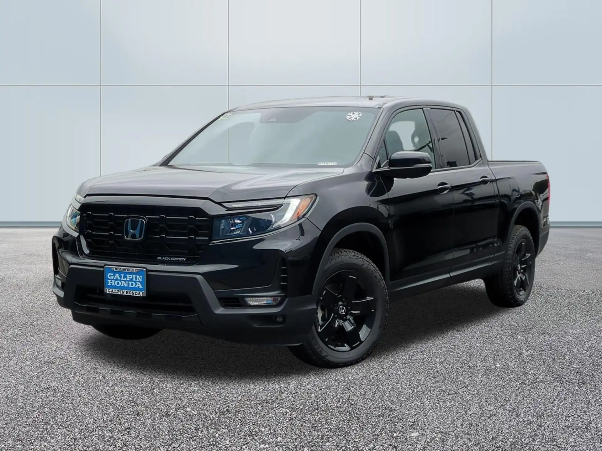 2025 Honda Ridgeline Black Edition's photo
