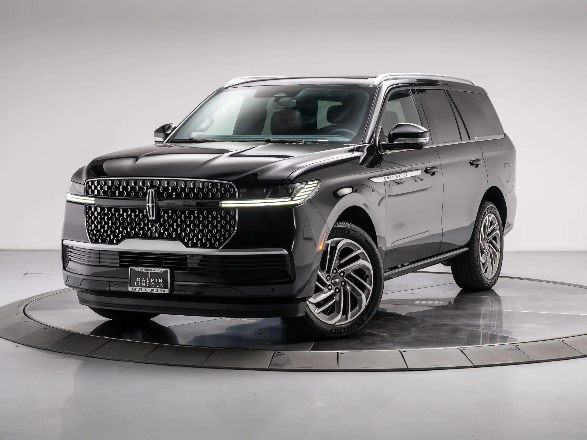 2026 Lincoln Navigator Reserve 4WD's photo