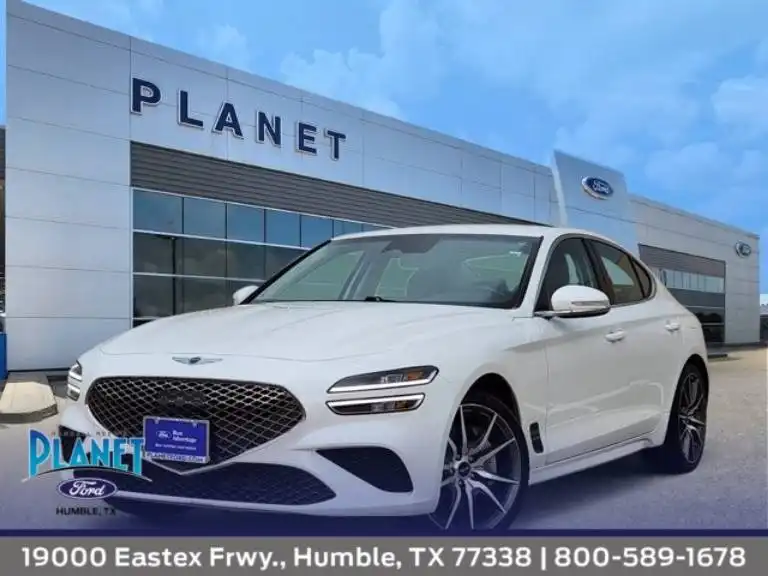 2025 Genesis G70 2.5T Standard's photo