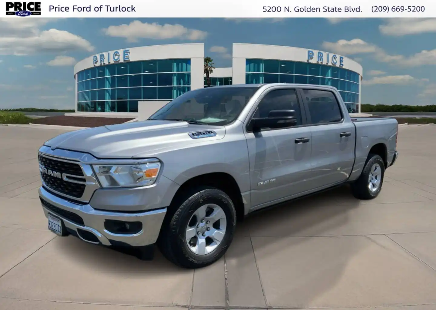 2023 RAM 1500 Big Horn/Lone Star 4x4 Crew Cab 5'7's photo