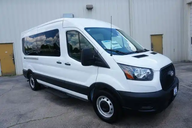 2026 Ford Transit 350 XL Med Roof Sliding Pass. 148's photo