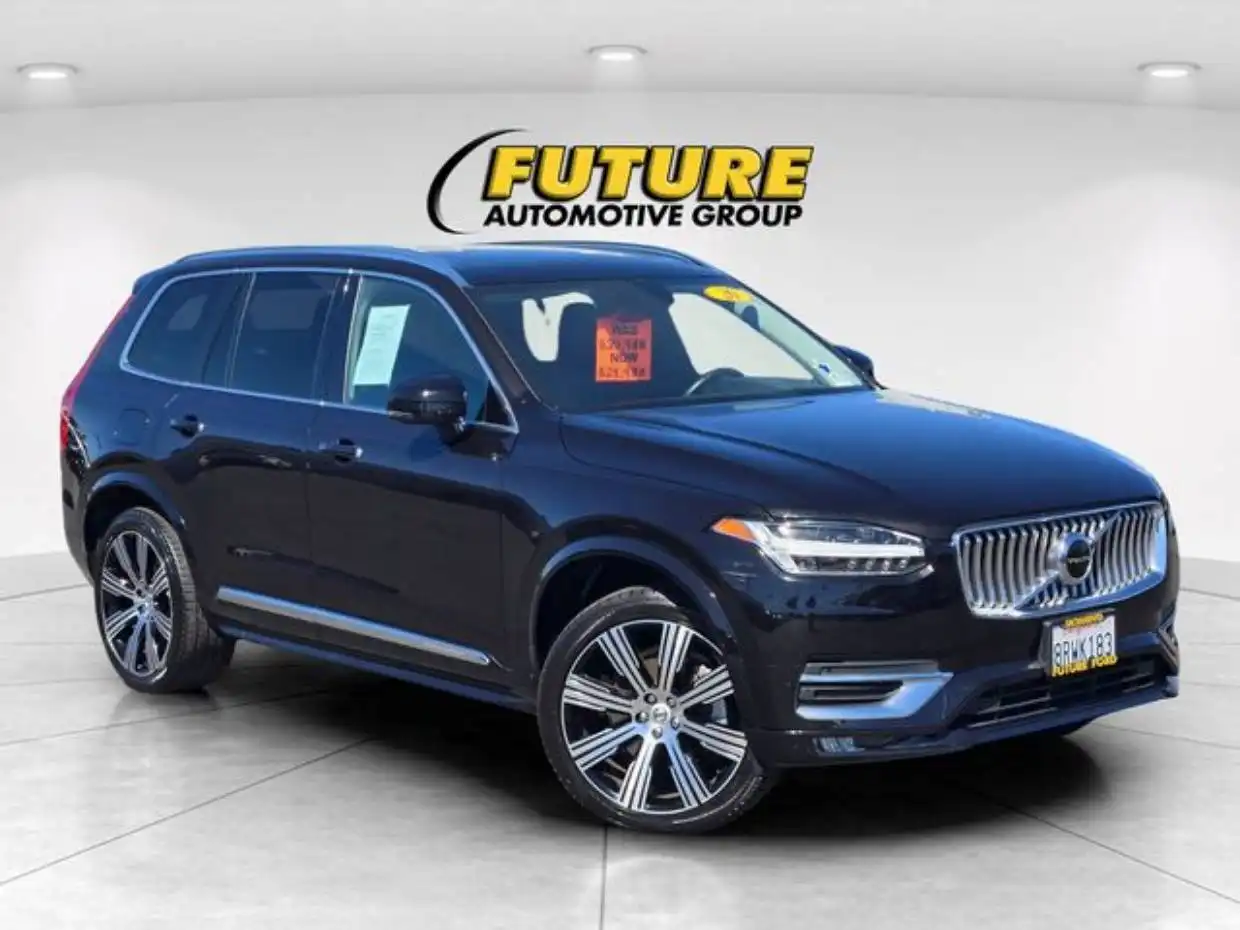 2020 Volvo XC90 T6 Inscription 6 Passenger AWD's photo