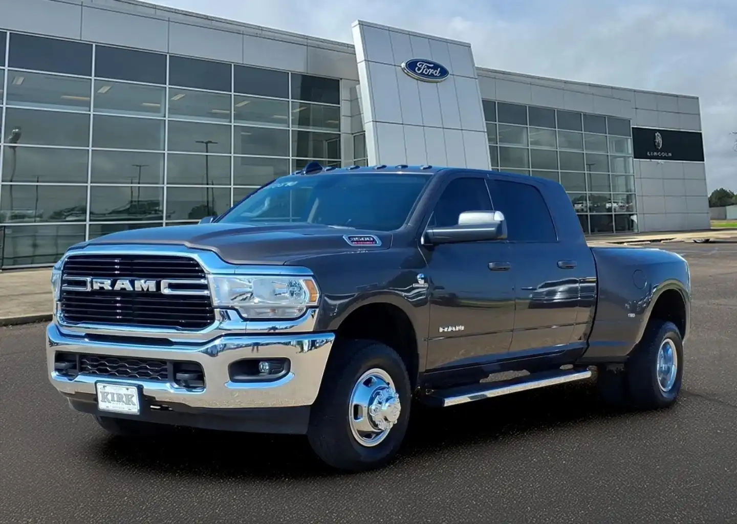 2020 RAM 3500 Big Horn 4X4 Mega Cab's photo