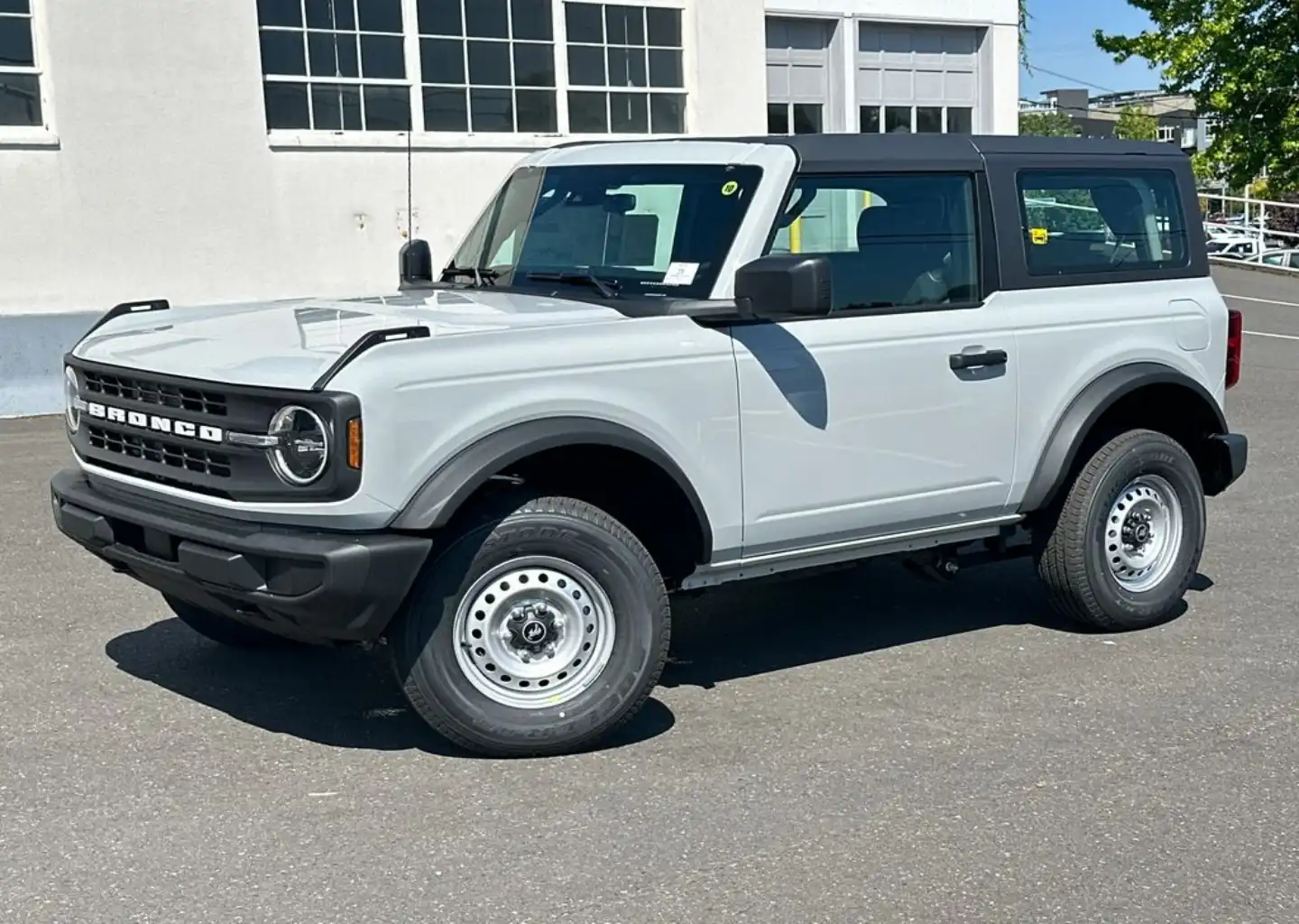 2026 Ford Bronco Base 4x4's photo