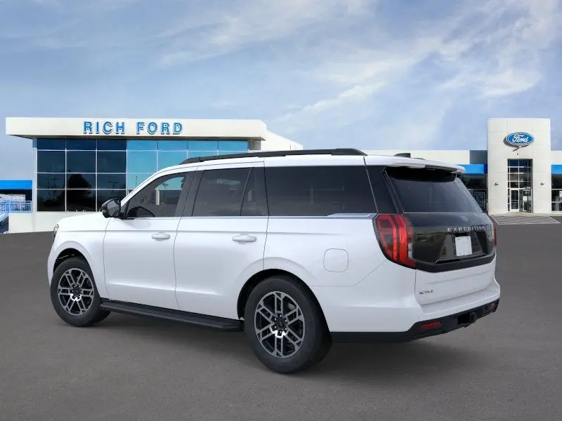 2026 Ford Expedition Active photo 4
