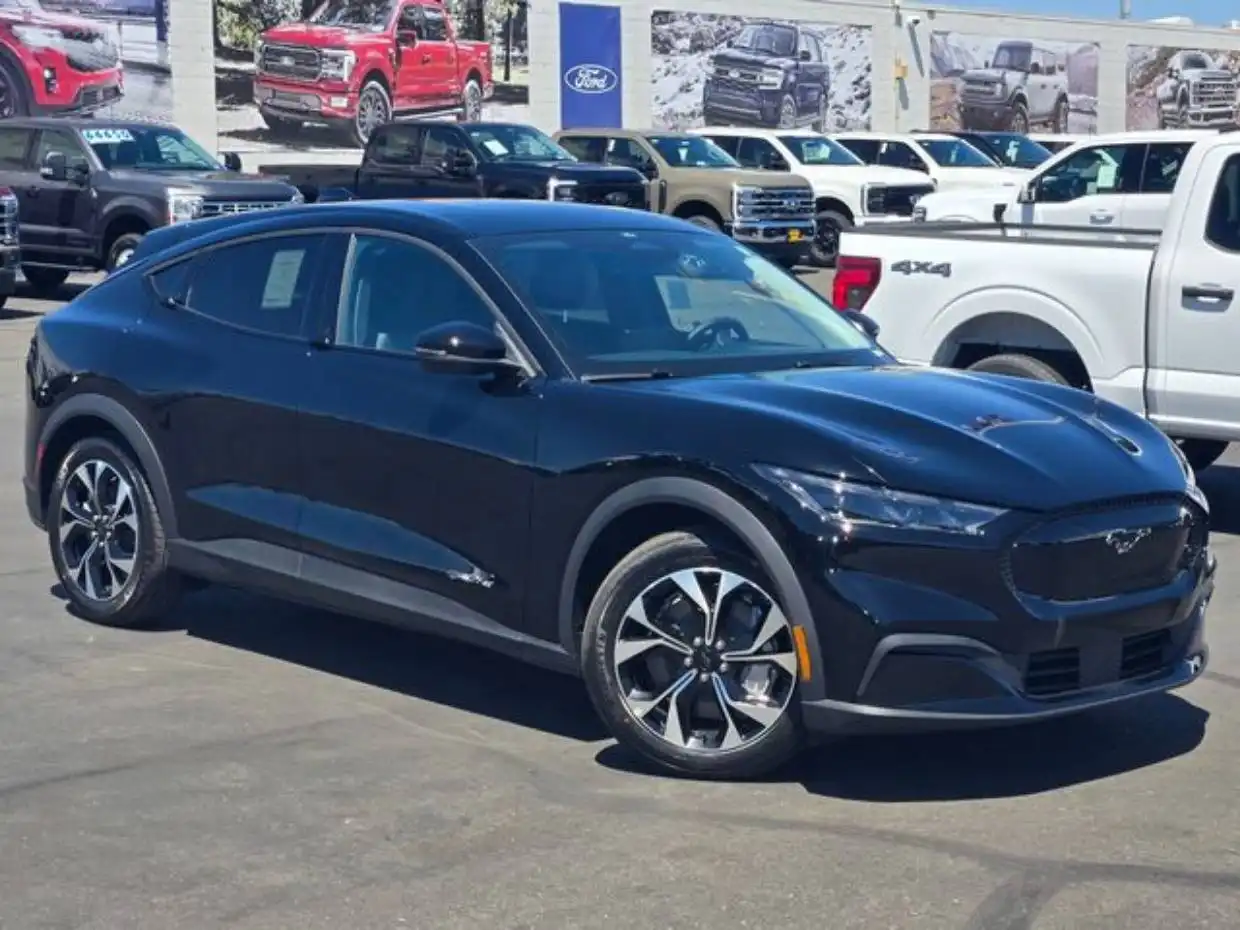 2026 Ford Mustang-Mach-e Select's photo