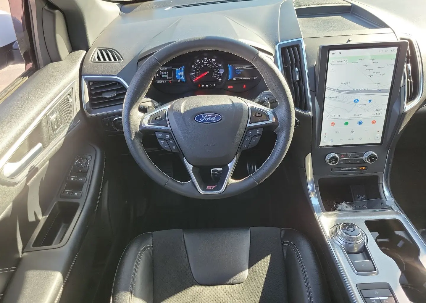 2023 Ford Edge ST AWD photo 4