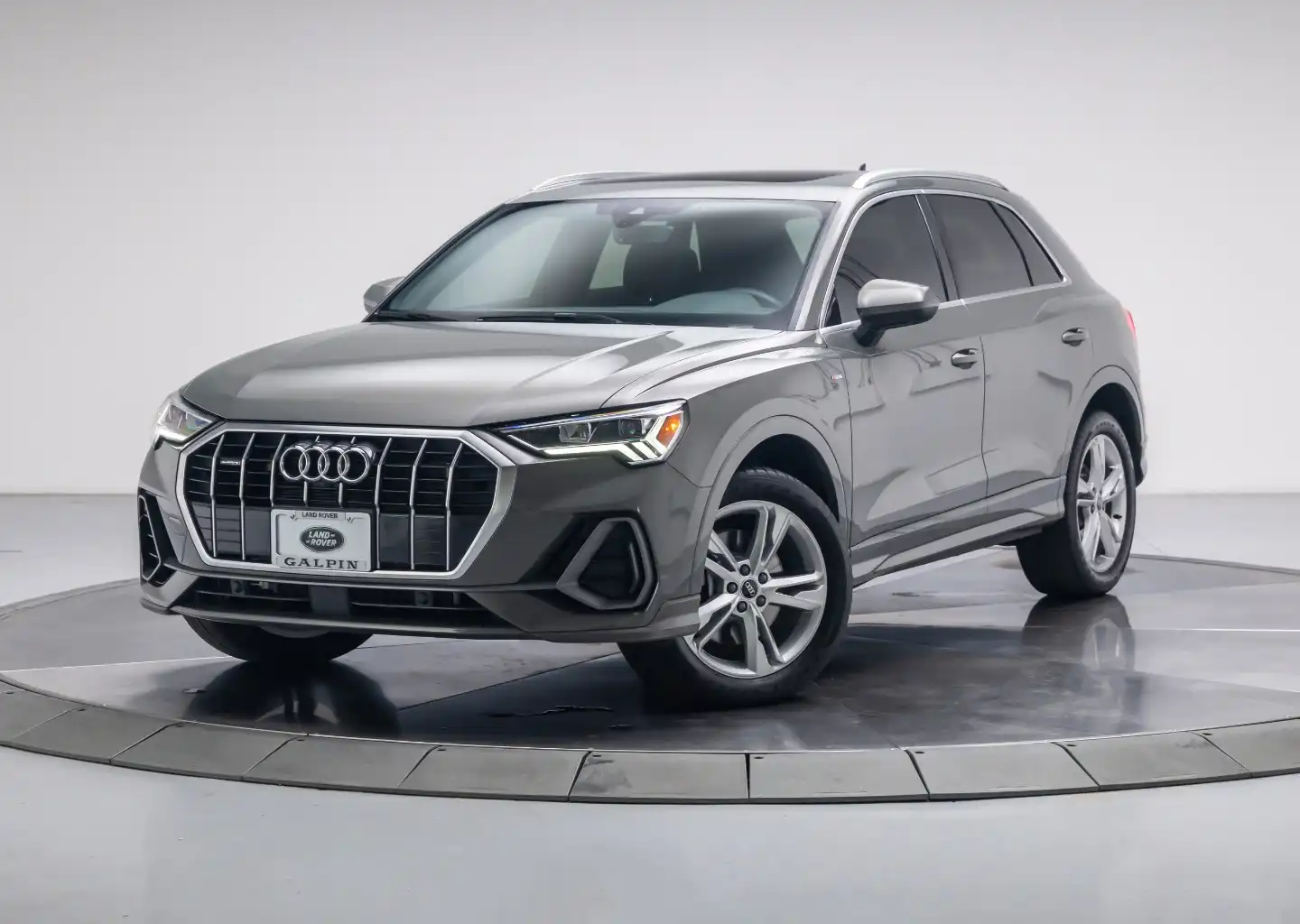 2024 Audi Q3 45 TFSI S Line Premium Plus quattro's photo