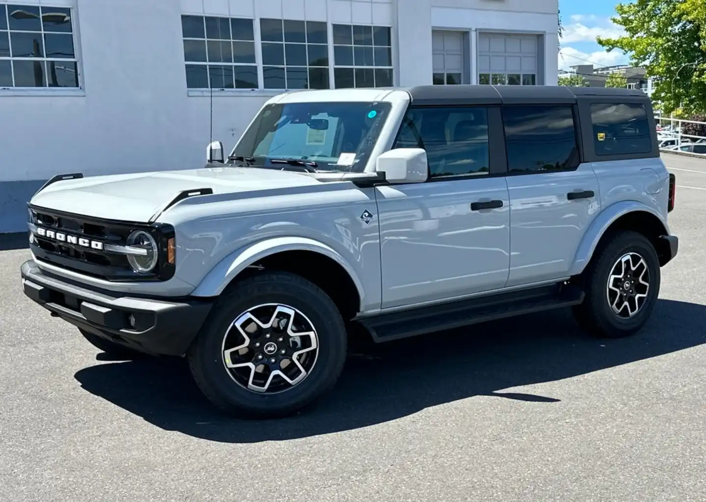 2026 Ford Bronco Outer Banks 4x4's photo