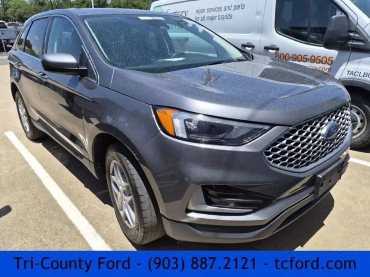 2024 Ford Edge SEL AWD's photo