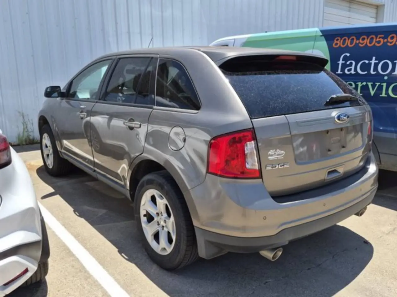 2013 Ford Edge SEL photo 4