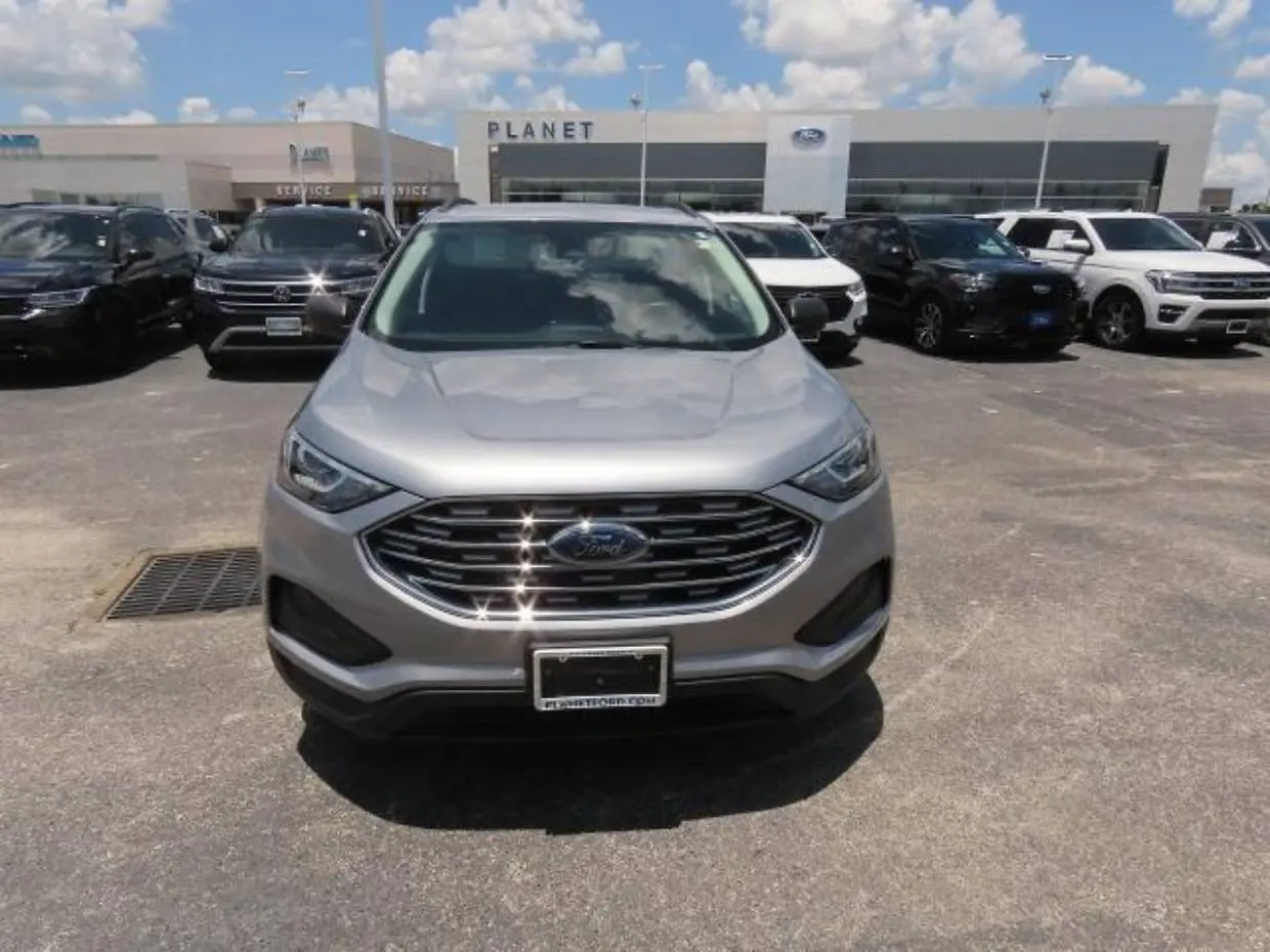 2022 Ford Edge SE AWD photo 5