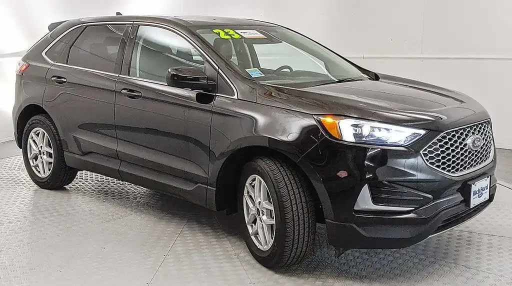 2023 Ford Edge SEL AWD's photo