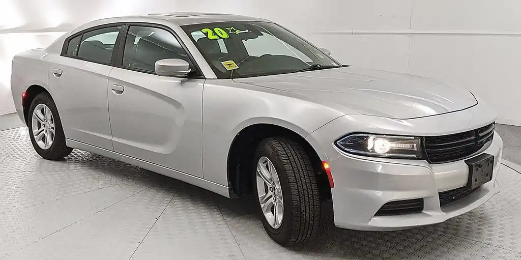 2020 Dodge Charger SXT's photo