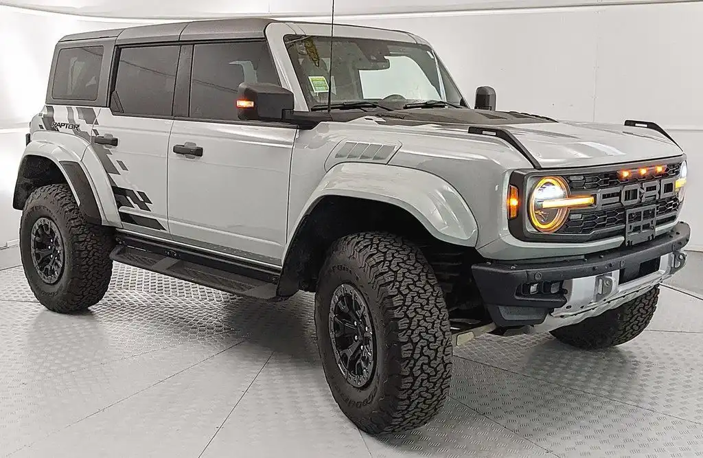 2024 Ford Bronco Raptor 4x4's photo