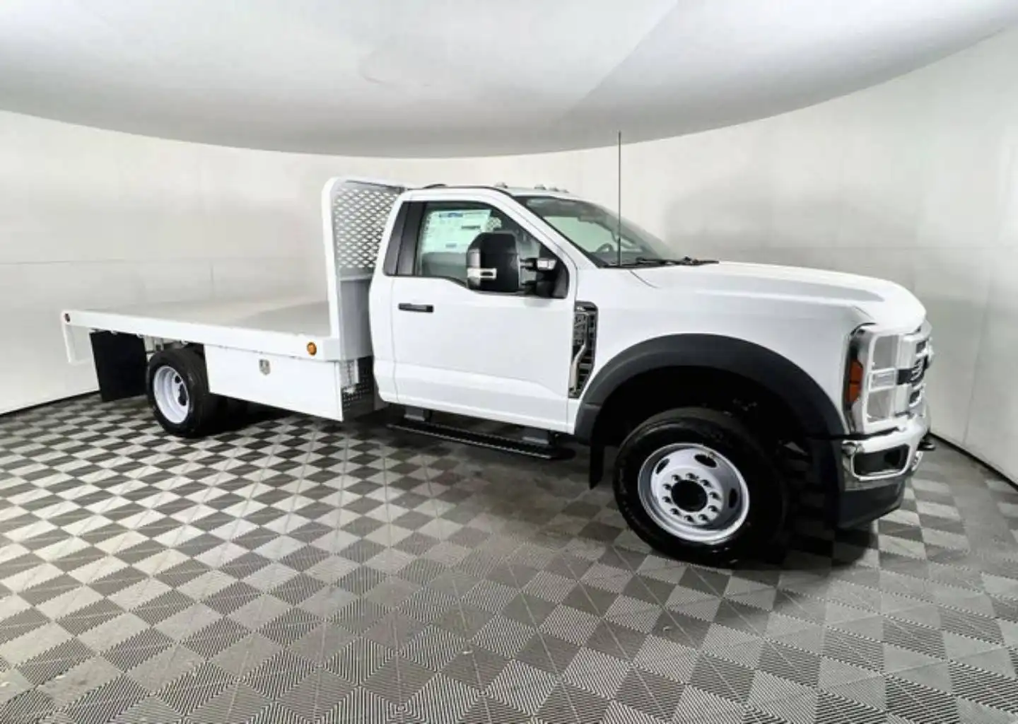 2026 Ford F-450 XL Regular Cab 169-In DRW's photo