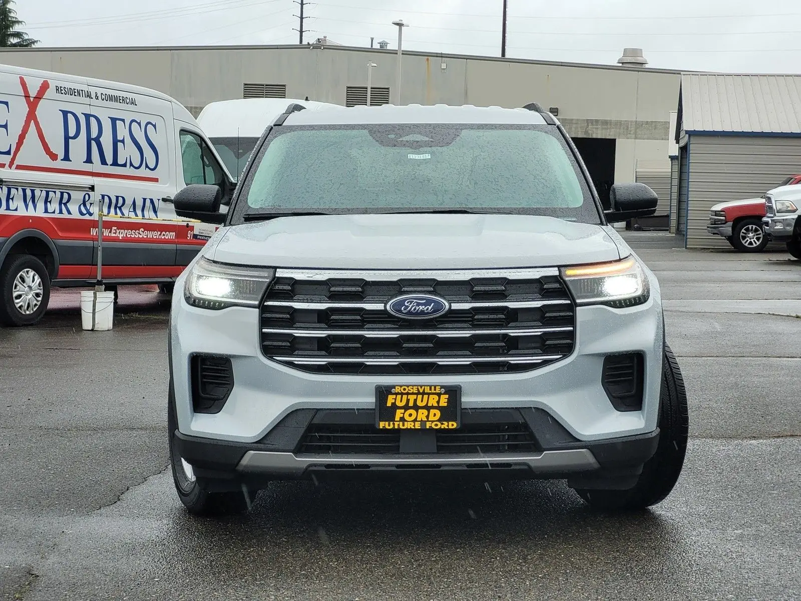 2026 Ford Explorer undefined photo 3