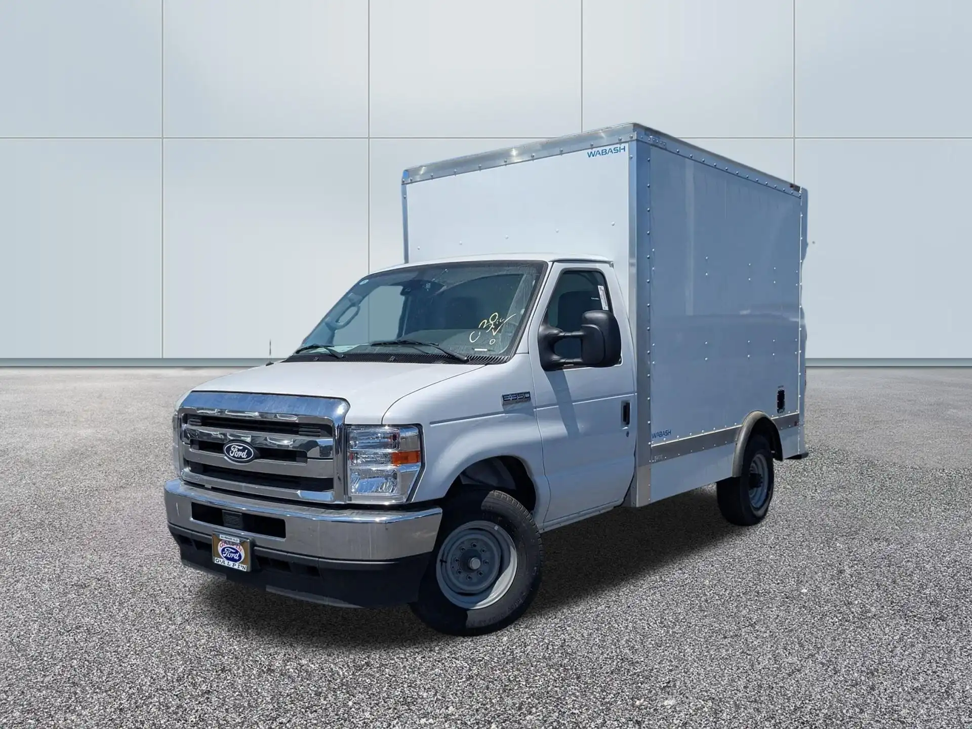 2026 Ford E-Series SRW E-350 Super Duty 138 in WB's photo