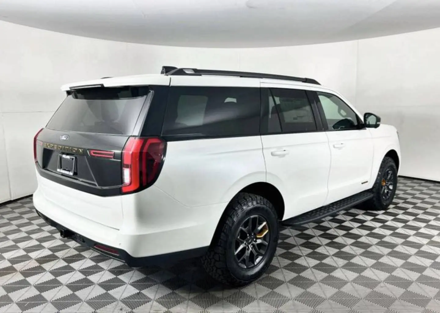 2026 Ford Expedition Tremor 4x4 photo 4